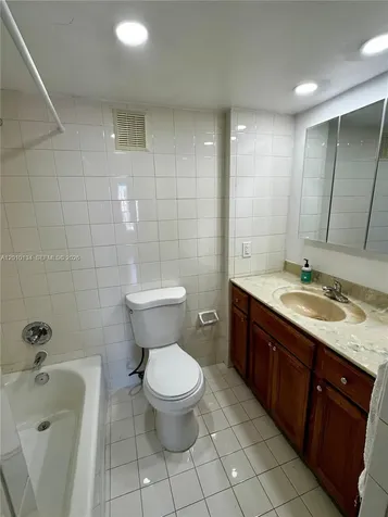 4801 NW 7th Street Miami FL 33126