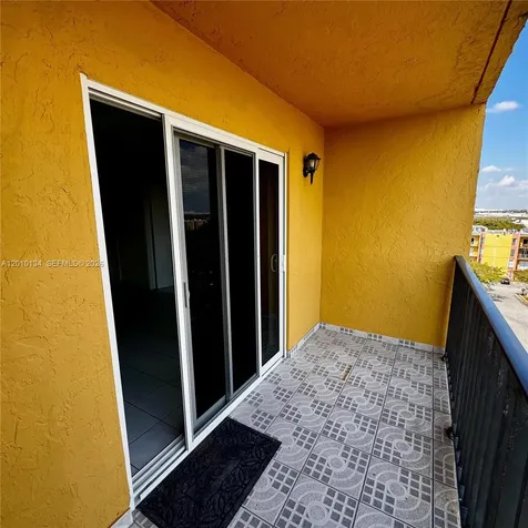 4801 NW 7th Street Miami FL 33126