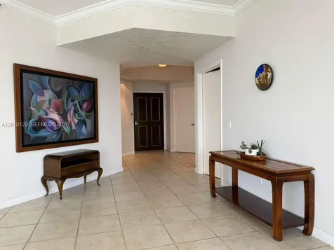 21150 Point Place Aventura FL 33180