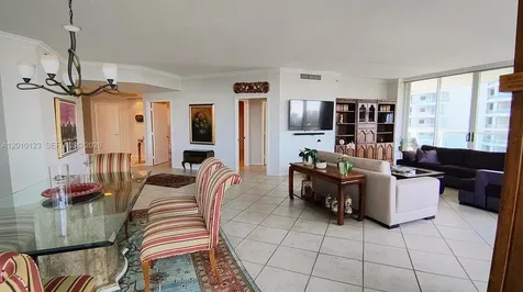 21150 Point Place Aventura FL 33180