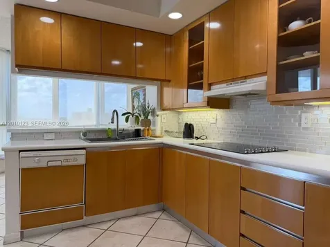 21150 Point Place Aventura FL 33180