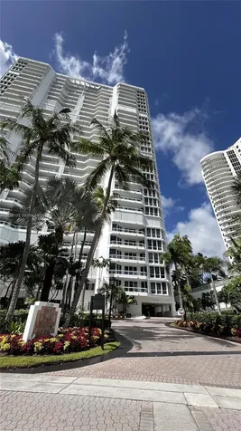 21150 Point Place Aventura FL 33180