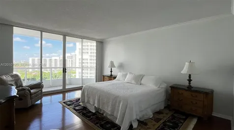21150 Point Place Aventura FL 33180
