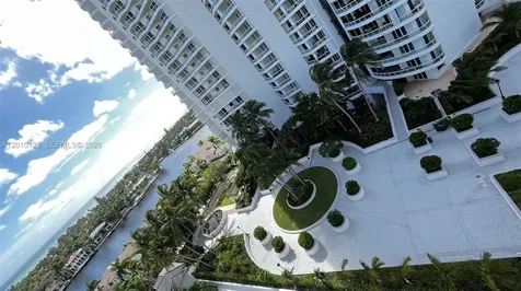 21150 Point Place Aventura FL 33180