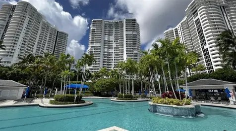 21150 Point Place Aventura FL 33180