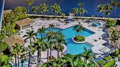 21150 Point Place Aventura FL 33180