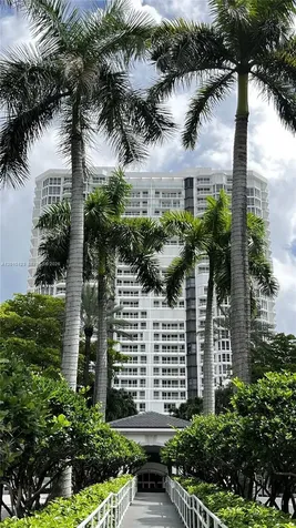 21150 Point Place Aventura FL 33180