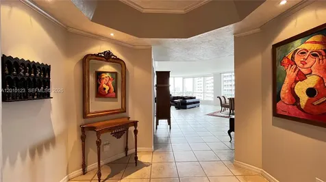 21150 Point Place Aventura FL 33180
