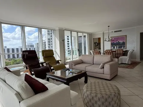 21150 Point Place Aventura FL 33180