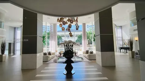 21150 Point Place Aventura FL 33180