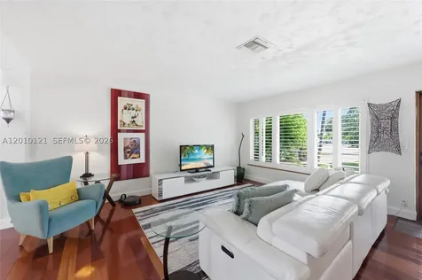 1118 NW 16th Street Fort Lauderdale FL 33311