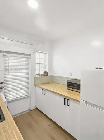 717 Espanola Way Miami Beach FL 33139