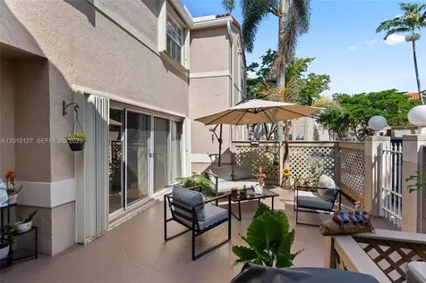 11004 Neptune Drive Cooper City FL 33026