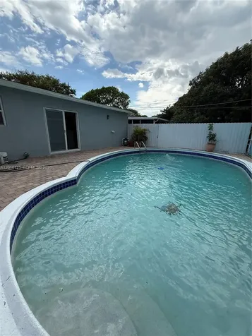 1619 Shenandoah Street Hollywood FL 33020
