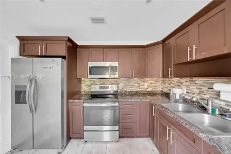 3033 Hibiscus Street Miami FL 33133