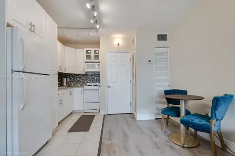2539 S Bayshore Drive Miami FL 33133