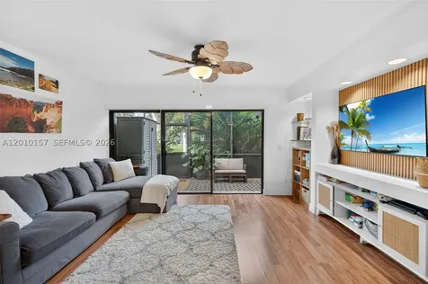 4250 SW 70th Terrace Davie FL 33314