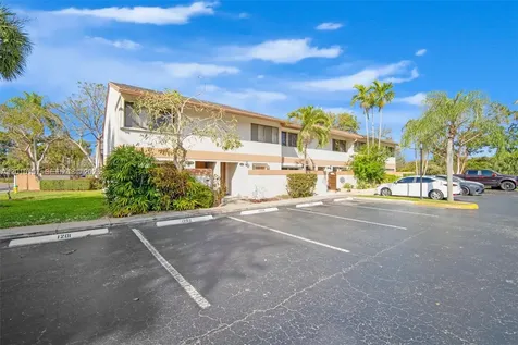 4250 SW 70th Terrace Davie FL 33314