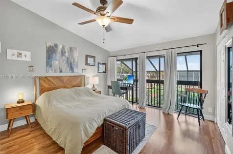 4250 SW 70th Terrace Davie FL 33314