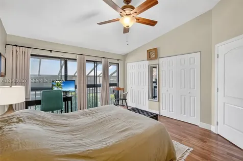 4250 SW 70th Terrace Davie FL 33314