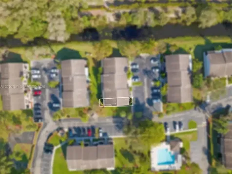 4250 SW 70th Terrace Davie FL 33314