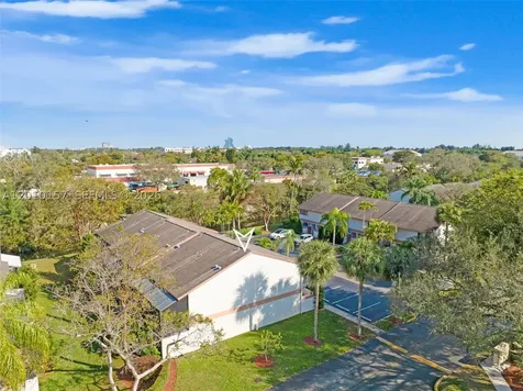 4250 SW 70th Terrace Davie FL 33314