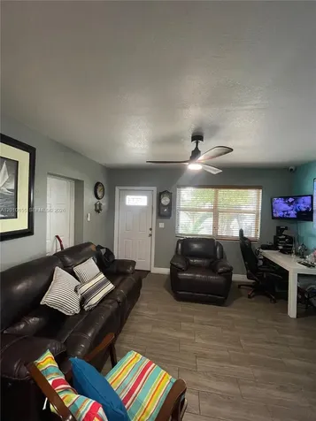 2144 NW 85th Street Miami FL 33147
