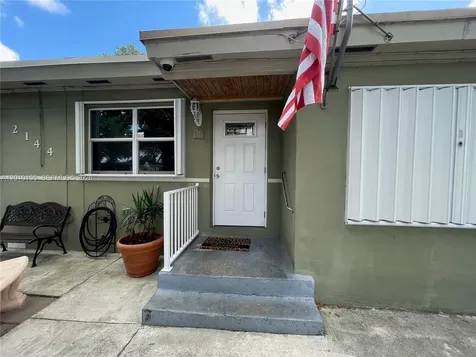 2144 NW 85th Street Miami FL 33147