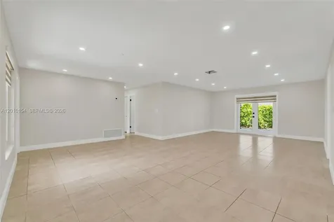 13231 SW 86th Street Miami FL 33183