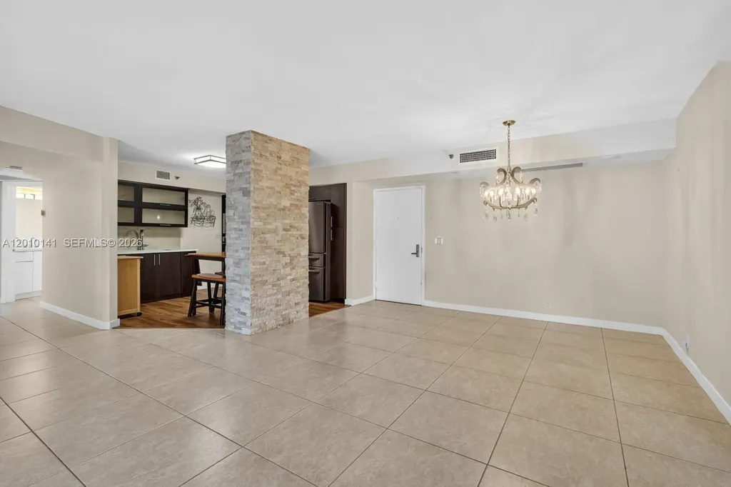 3500 Mystic Pointe Drive Aventura FL 33180