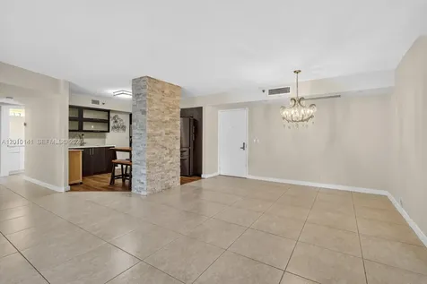 3500 Mystic Pointe Drive Aventura FL 33180