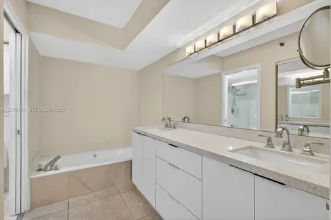 3500 Mystic Pointe Drive Aventura FL 33180