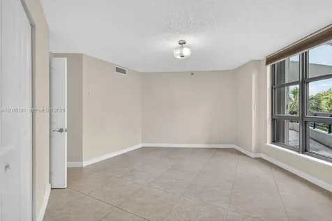 3500 Mystic Pointe Drive Aventura FL 33180