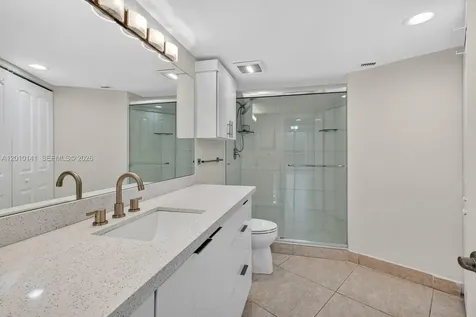3500 Mystic Pointe Drive Aventura FL 33180