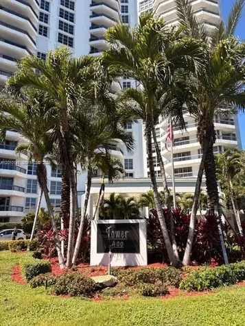 3500 Mystic Pointe Drive Aventura FL 33180