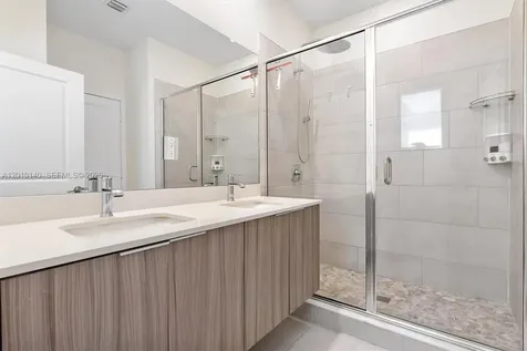 8368 Central Park Boulevard Doral FL 33166