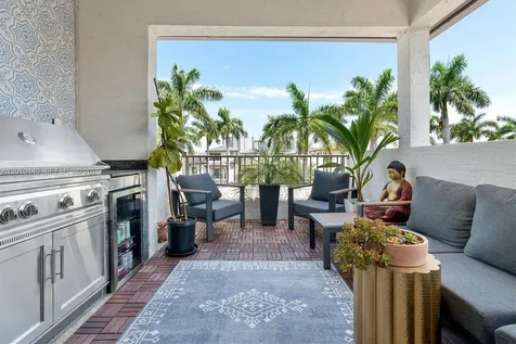 8368 Central Park Boulevard Doral FL 33166