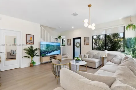 8368 Central Park Boulevard Doral FL 33166