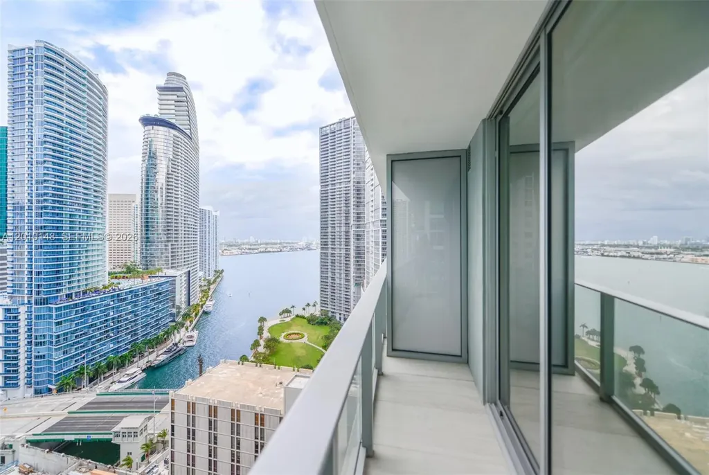 77 SE 5 Street Miami FL 33131