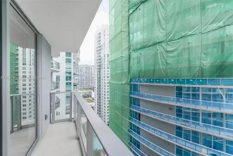 77 SE 5 Street Miami FL 33131