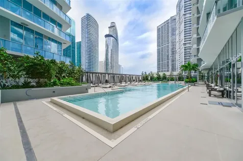 77 SE 5 Street Miami FL 33131