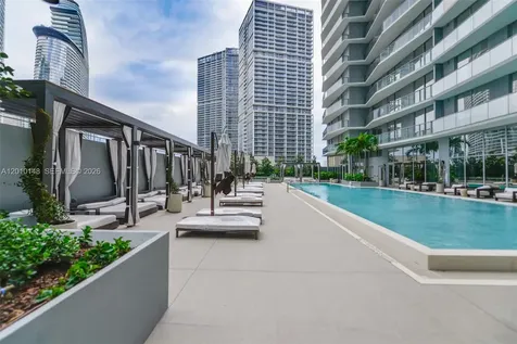 77 SE 5 Street Miami FL 33131