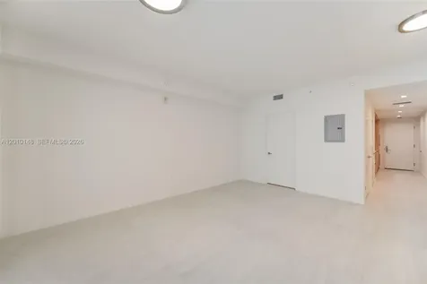 77 SE 5 Street Miami FL 33131