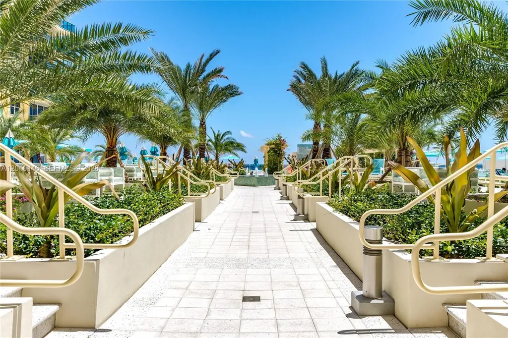 2501 S Ocean Drive Hollywood FL 33019
