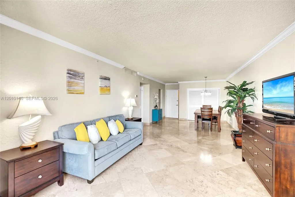 2501 S Ocean Drive Hollywood FL 33019