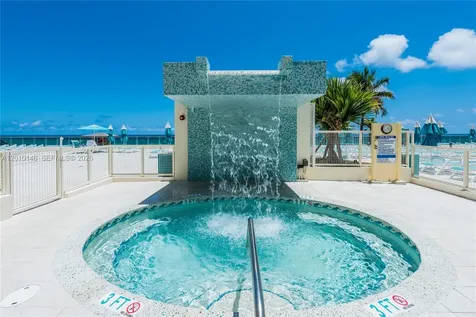 2501 S Ocean Drive Hollywood FL 33019