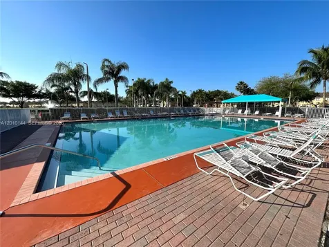 2458 SE 15th Place Homestead FL 33035