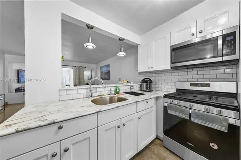 1698 Jefferson Avenue Miami Beach FL 33139