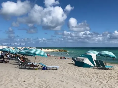 2899 Collins Avenue Miami Beach FL 33140