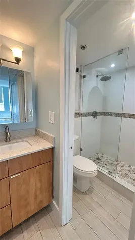 2899 Collins Avenue Miami Beach FL 33140